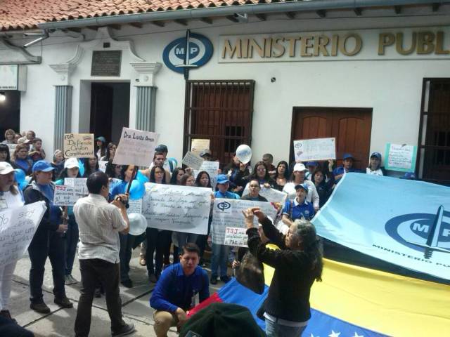 Foto: Ministerio Público en Mérida también apoyan a la Fiscal General / Leonardo León