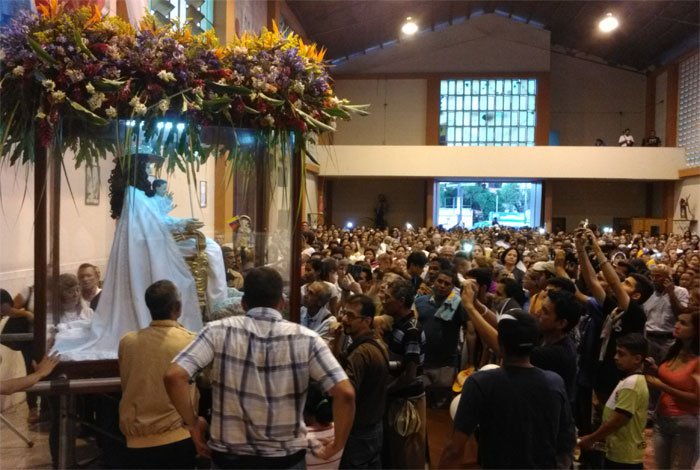 Feligreses acompañarán en procesión a la Divina Pastora por la paz de Venezuela