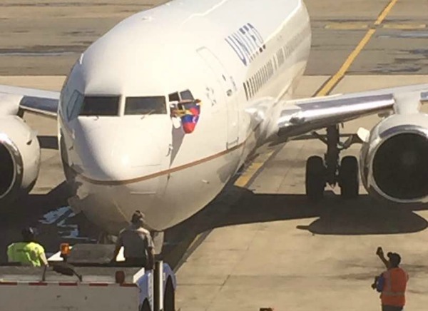 Foto: Ultimo vuelo de United Airlines en Venezuela / Cortesía 