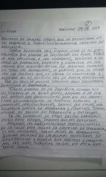 Carta de los funcionarios del Sebin, en El Helicoide / Foto Cortesía @jesusmedinae 