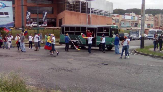 Plantón en Tazajal, Carabobo / Foto @rafaelrumbosgil