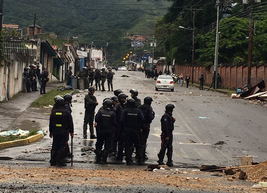 GNB militariza el Barrio Sucre de San Cristóbal #27Jun (Fotos)