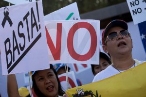 Venezolanos en Ecuador se plantaron al grito de “libertad” y “fuera dictadura”