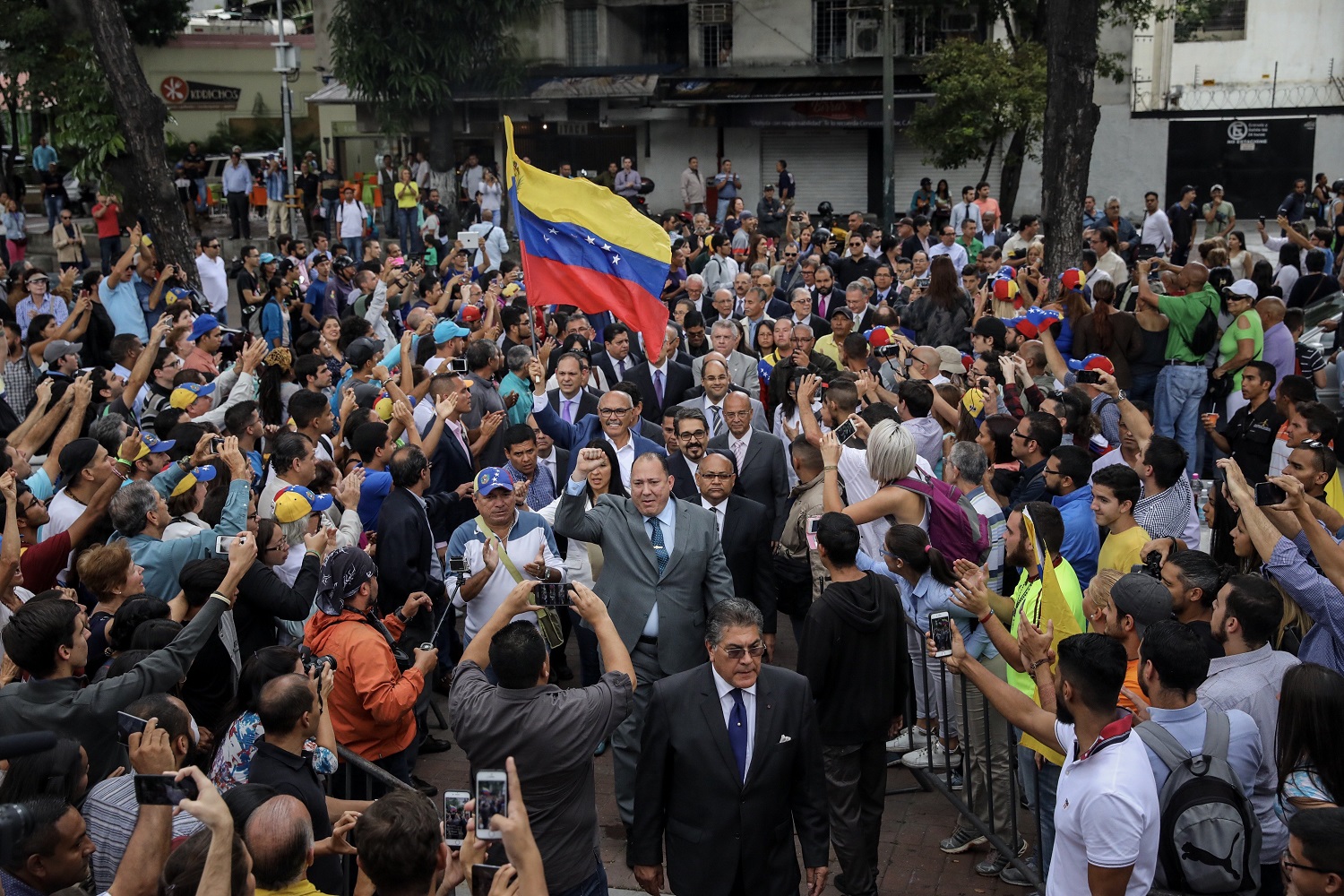 Maduro amenazó a magistrados designados por la AN: Van a ir presos uno por uno