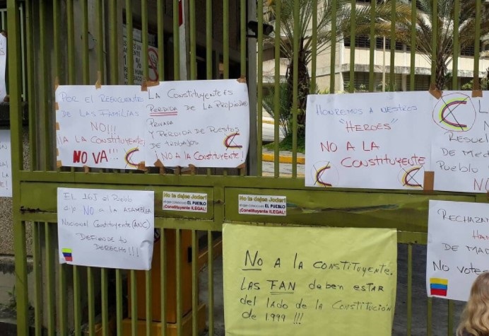 En El Hatillo vecinos dicen NO a la “Prostituyente” de Maduro #24Jul (Fotos y Video)