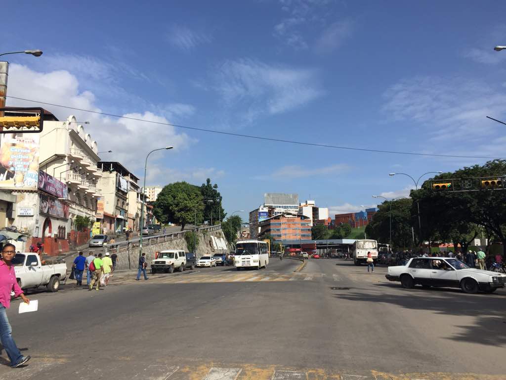 9:15 am Así está Caracas este #20Jul (FOTOS)