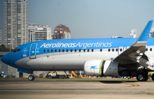 Aerolíneas Argentinas cierra la ruta Buenos Aires-Caracas