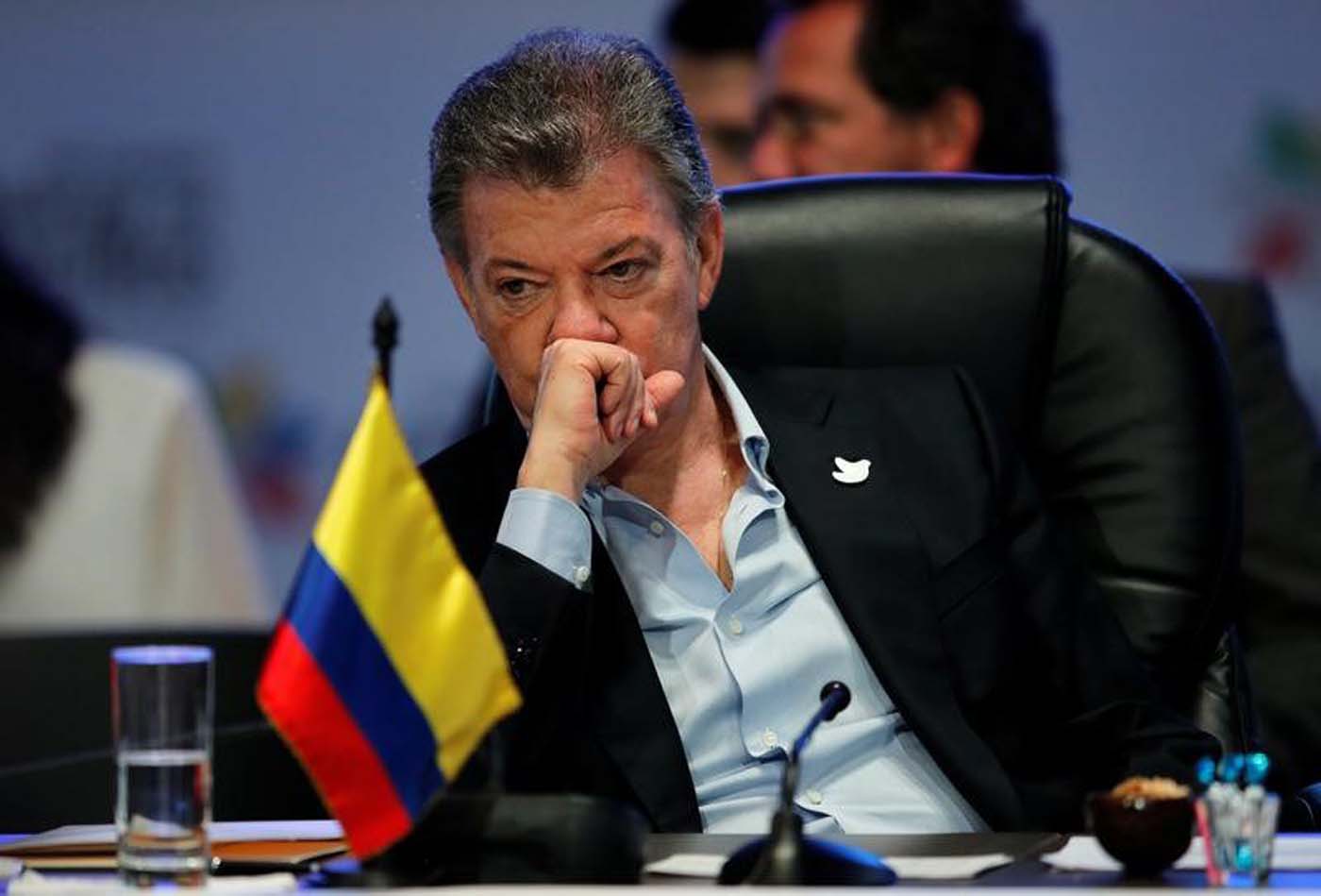 Santos no descarta romper relaciones con Venezuela “si esto sigue avanzando”