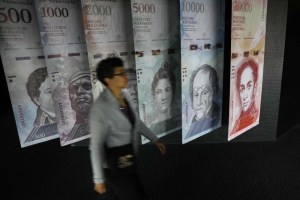 La deuda de Venezuela omnipresente presente en la venta de empresa líder en impresión de billetes