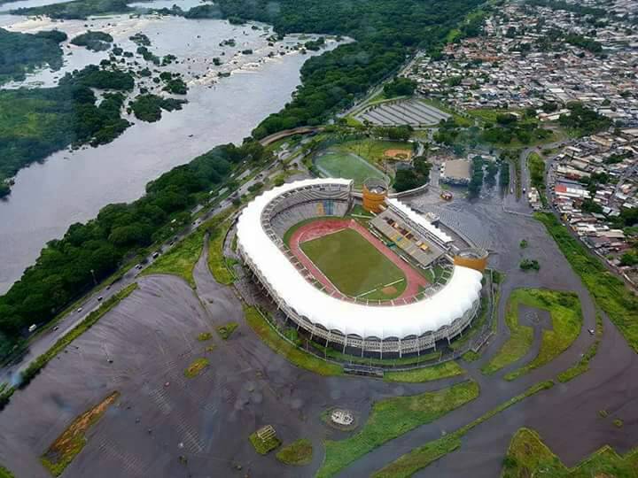 El estado Bolívar bajo las aguas: Más de 600 familias perdieron sus enseres