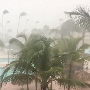 Lluvias por huracán María seguirán hasta el domingo en República Dominicana