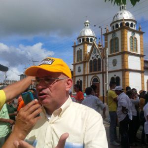 José Antonio España: En Delta Amacuro hay escuelas sin pupitres