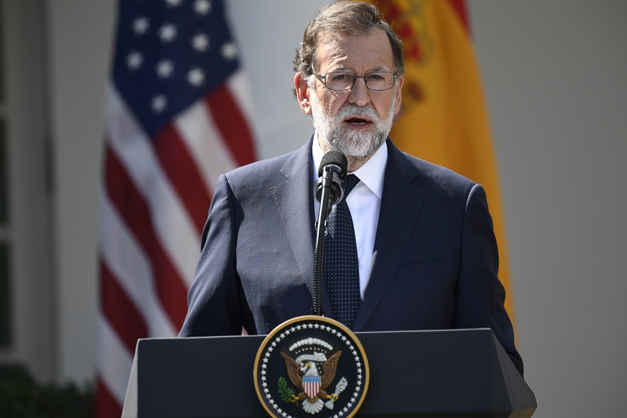 Rajoy ratifica que hará todo lo que haga falta frente secesión de Cataluña
