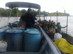 Rescatan a 12 venezolanos que estaban a la deriva en un río colombiano