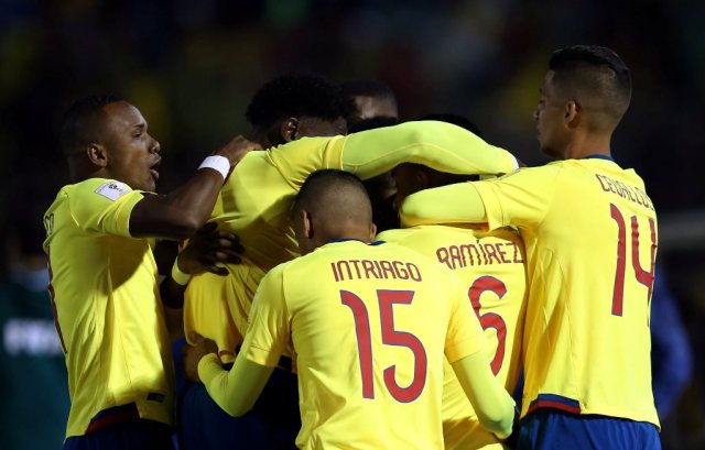 Jugadores de la selección ecuatoriana durante el partido contra Argentina. REUTERS/Henry Romero