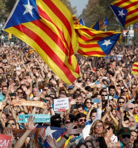 Claves para entender lío en España por iniciativa independentista catalana