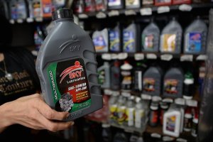 Advierten que escasez y alto costo de lubricantes ponen en jaque al transporte en Venezuela