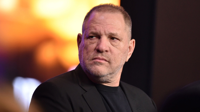 Le dieron par de cachetadas a Harvey Weinstein, el depredador sexual de actrices de Hollywood (VIDEO)