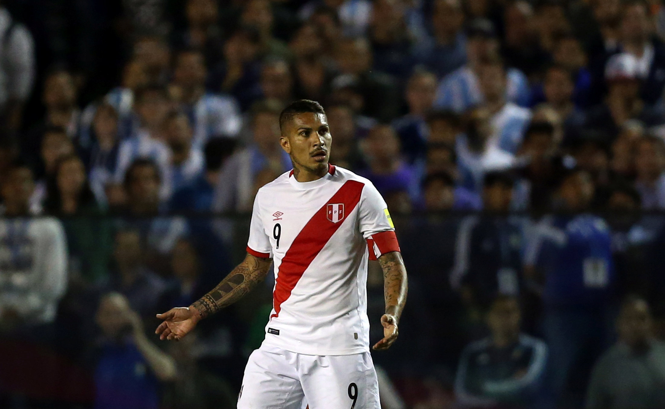 La FIFA amplió la suspensión de Paolo Guerrero