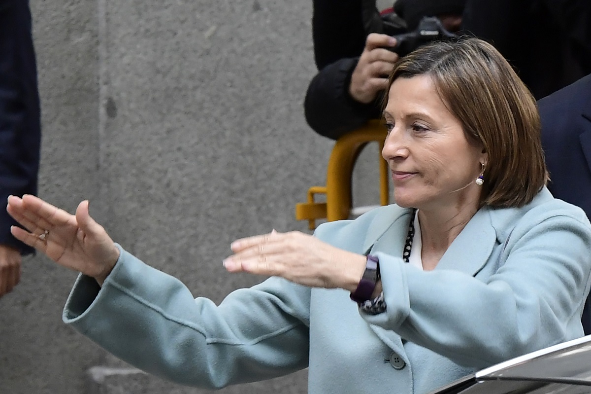 Presidenta de Parlamento catalán irá a prisión hasta que pague fianza de 150.000 euros