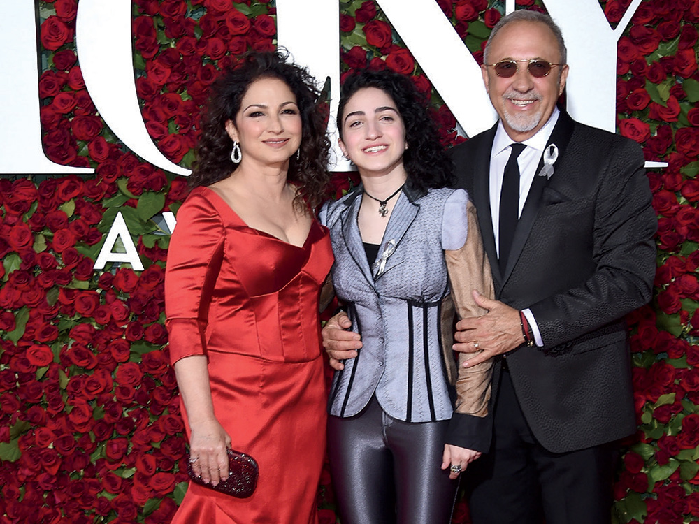 Con esta foto la hija de Gloria Estefan presentó públicamente a su novia