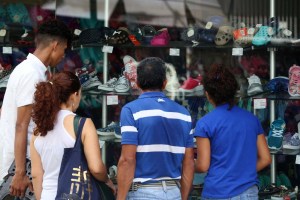 Maduro advierte a los comercios: Cuidado con la remarcación de precios a lo loco, cuidado…