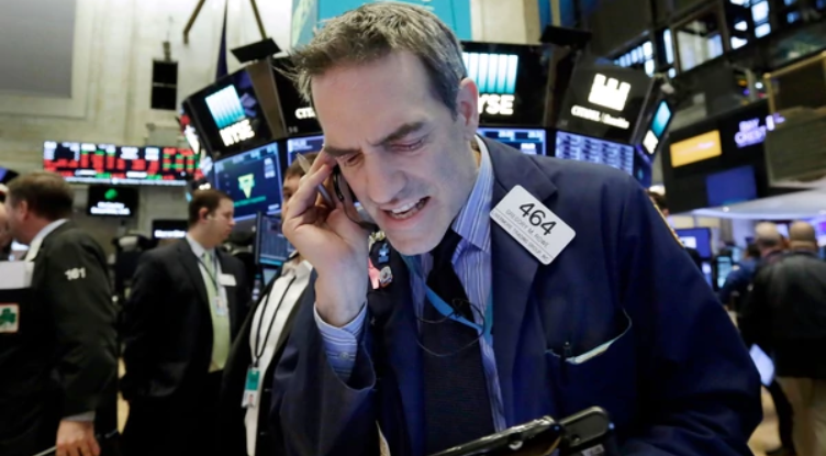 Nuevo golpe en Wall Street, el Dow Jones perdió 4,16% (más de 1.000 puntos)