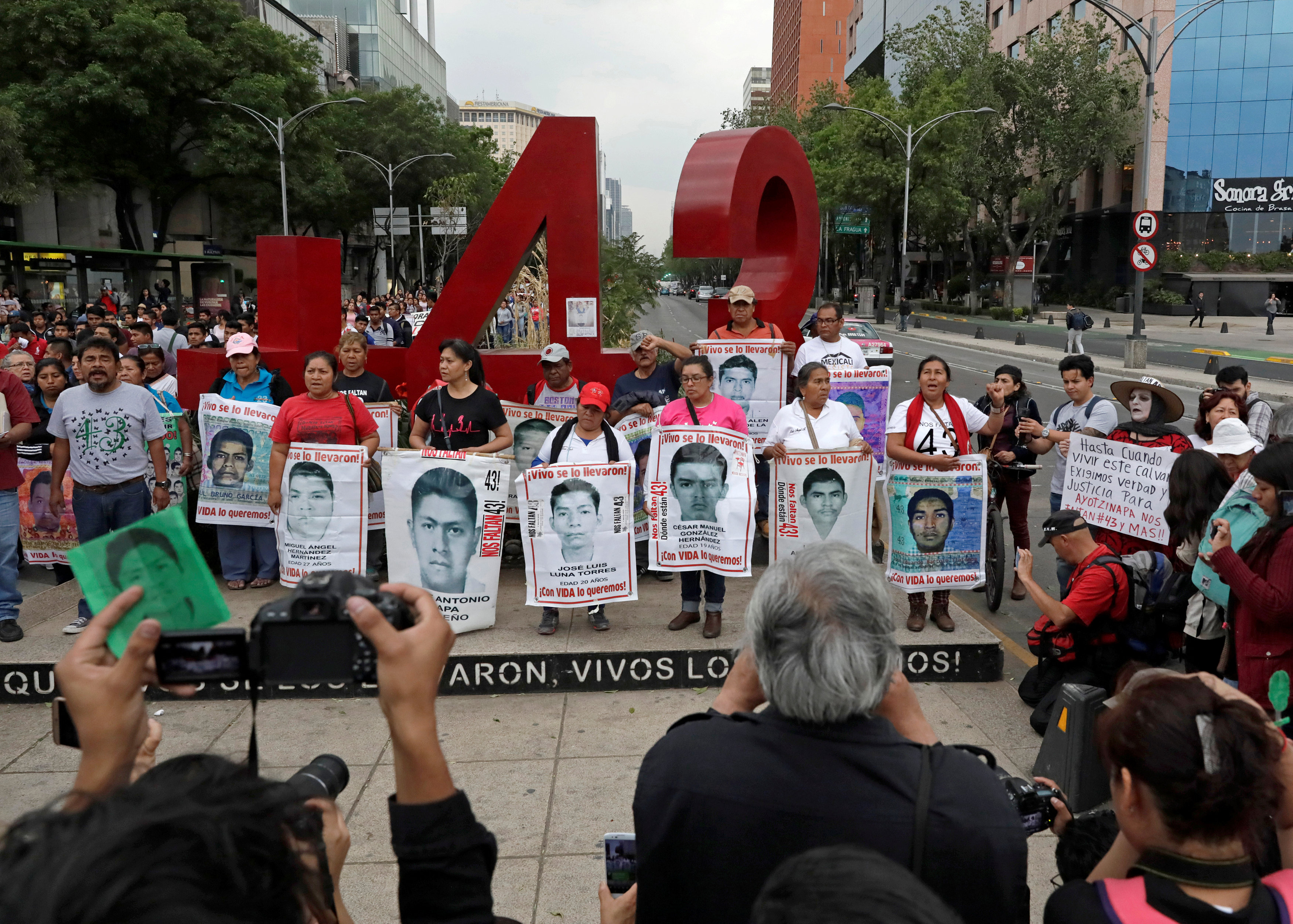 ONU llama a México a castigar violaciones a DDHH en investigación de 43 estudiantes