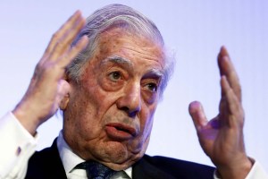 Mario Vargas Llosa: No descarto un golpe de Estado que derribe a Putin en los próximos días