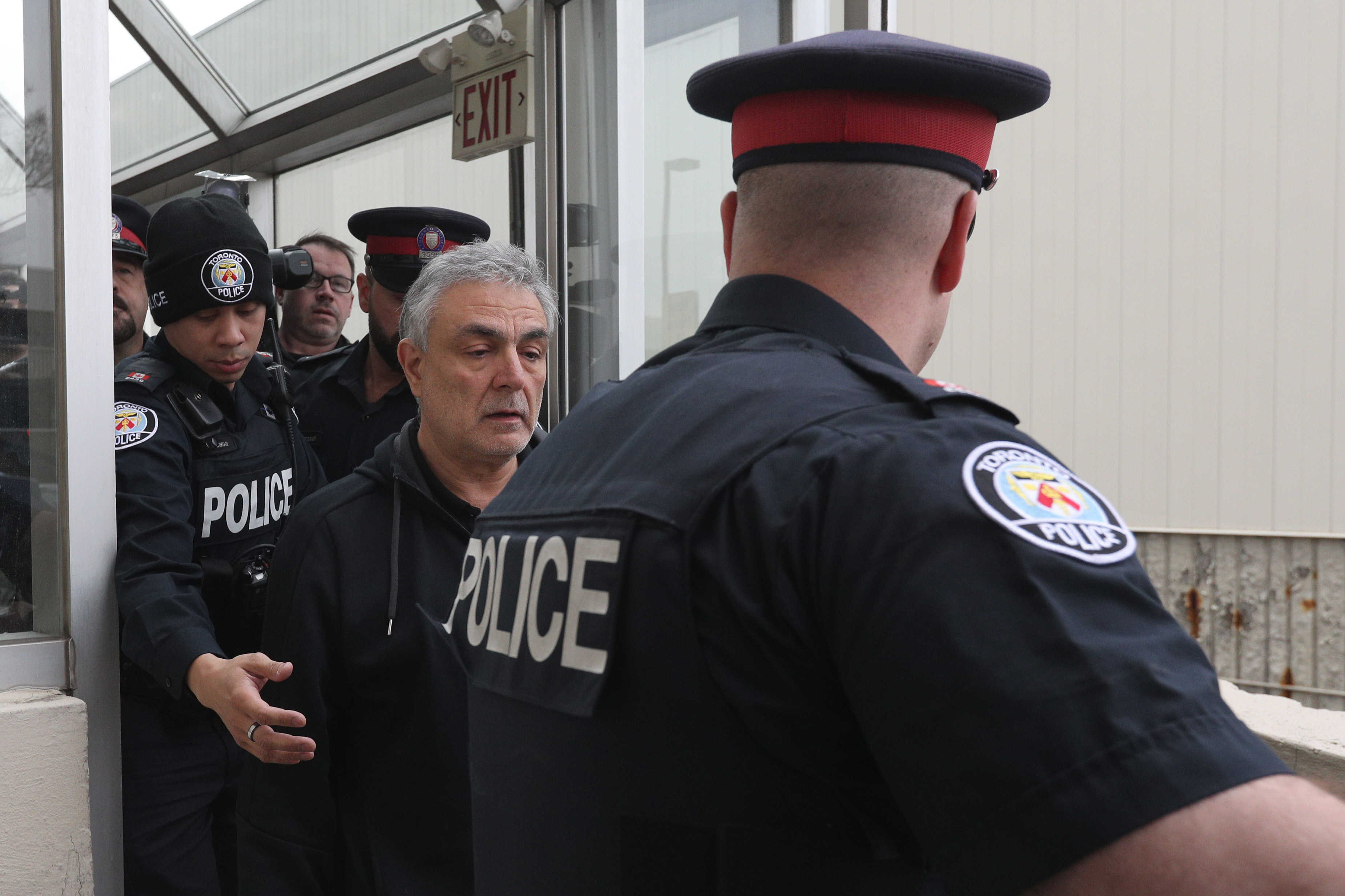 Imputan diez cargos de asesinato premeditado al autor del atropello en Toronto