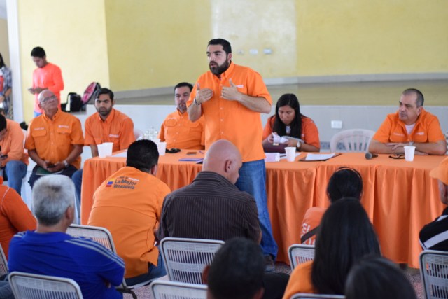 Foto: Activistas de la tolda naranja junto a la dirección regional se reunieron para definir las nuevas líneas de acción / Prensa 