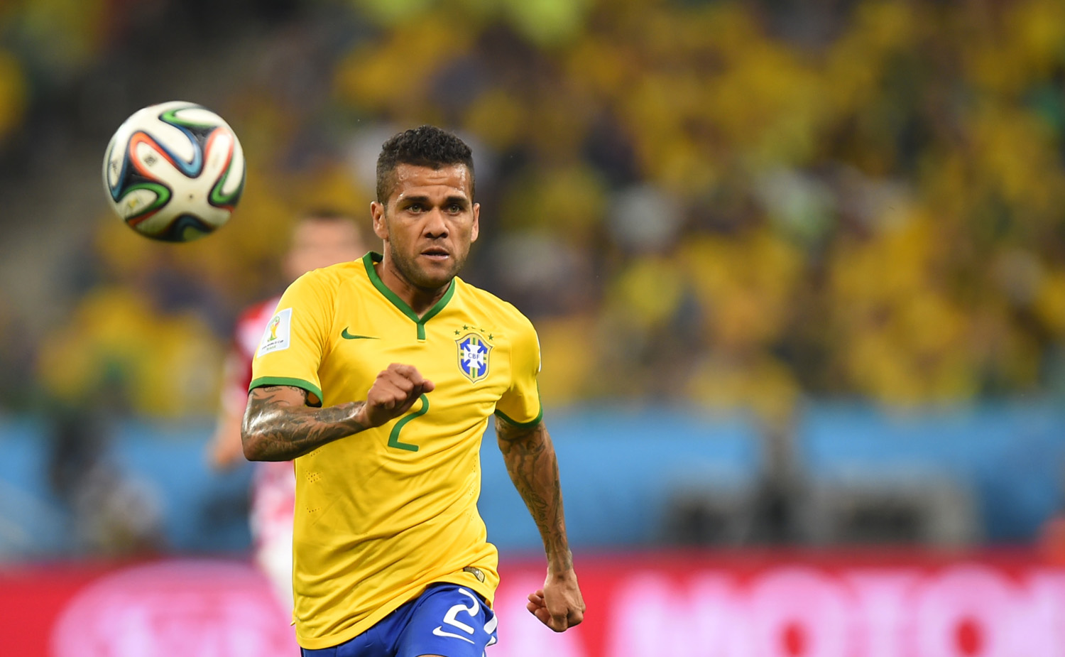 El defensor brasileño Dani Alves se queda sin Mundial por una lesión