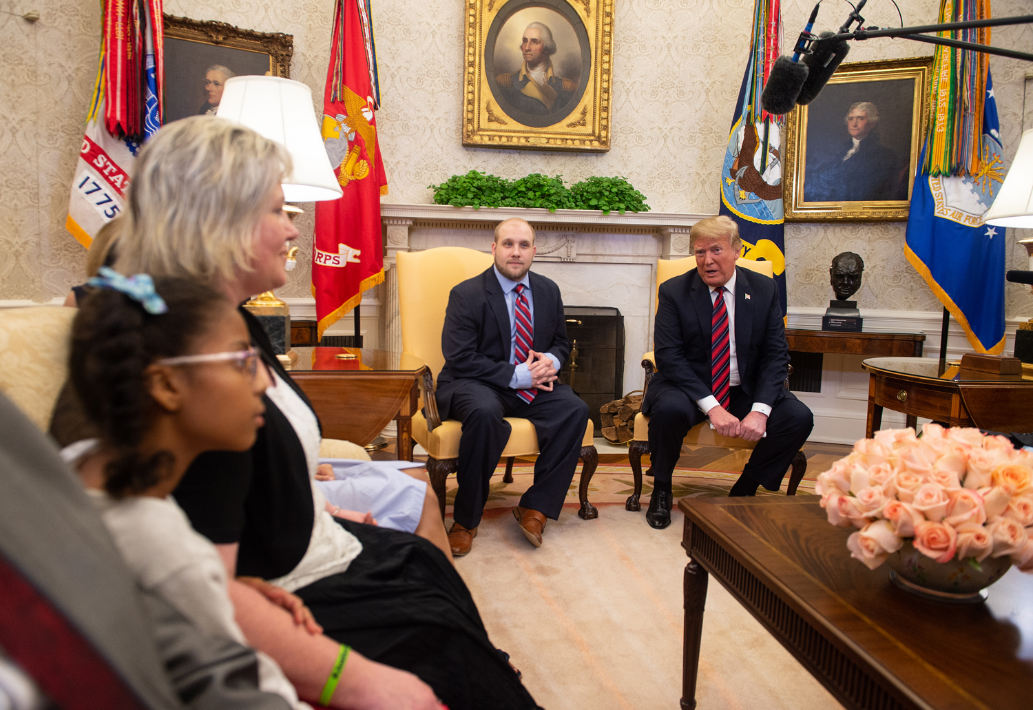 Trump recibió a Joshua Holt y su esposa en Washington: Pasaron por cosas muy difíciles