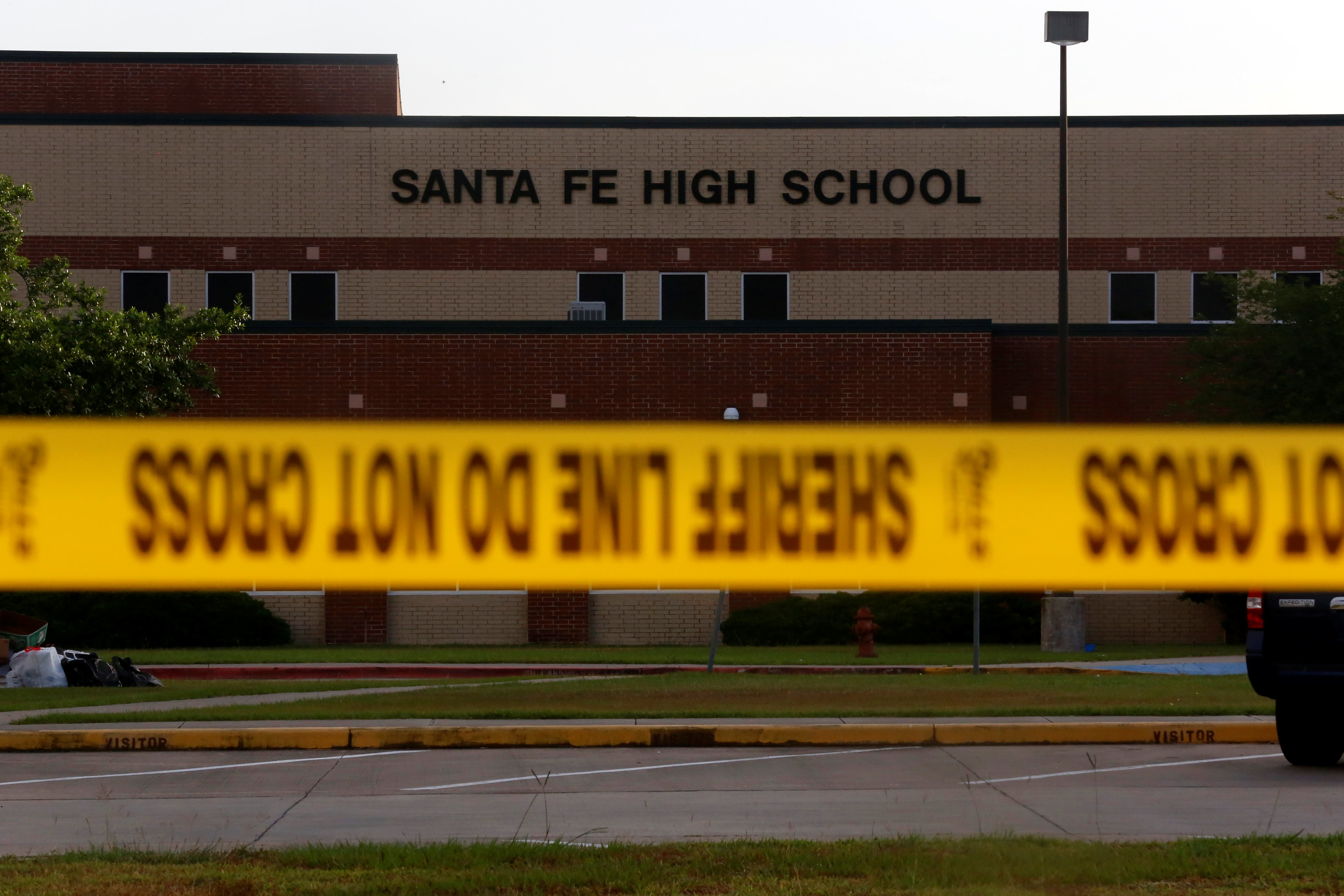 Colegios de Texas incrementan sus medidas de seguridad tras la masacre