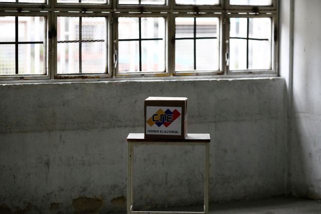 A voting box is seen at a polling station during the presidential election in Caracas, Venezuela, May 20, 2018. REUTERS/Marco Bello