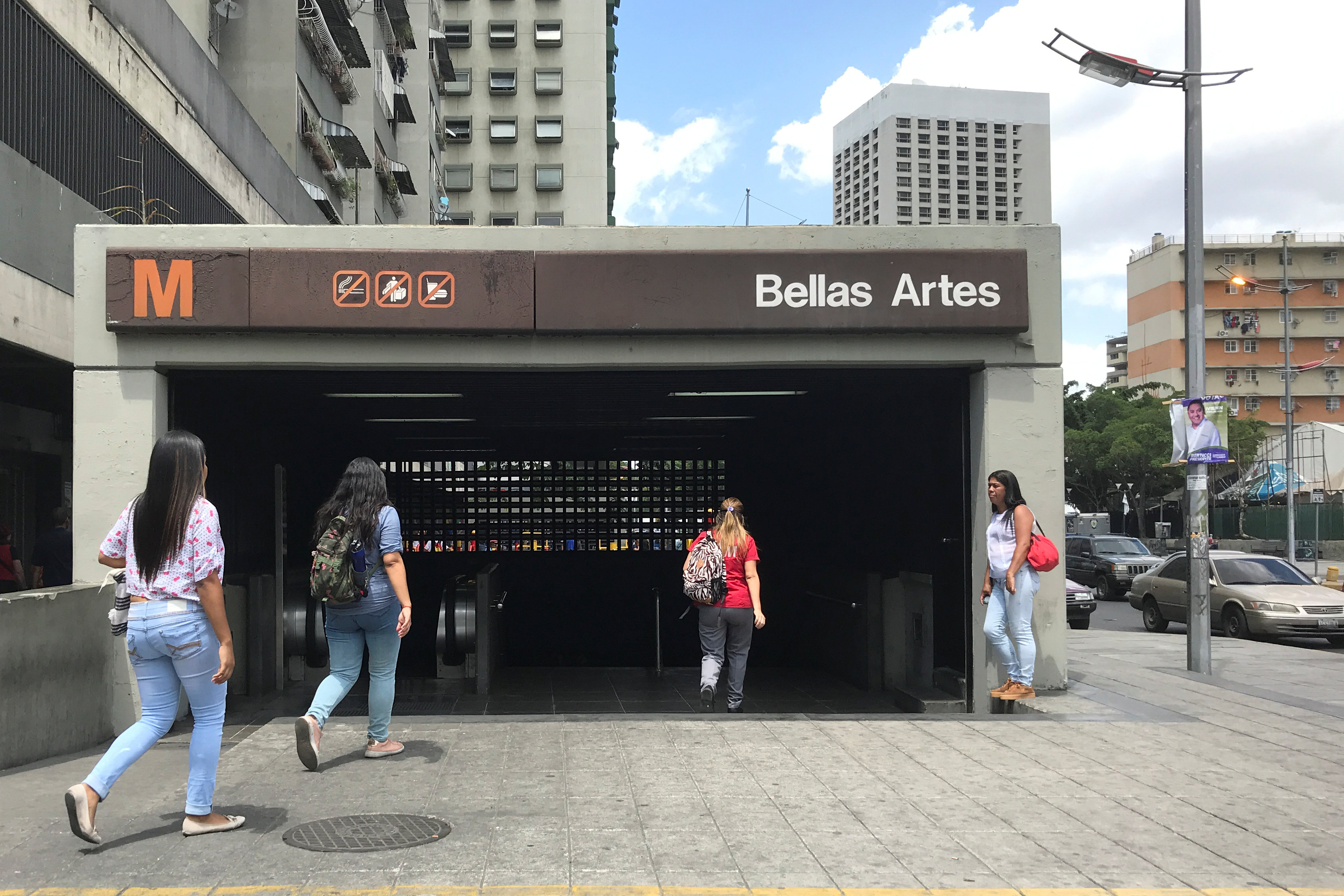 Falla eléctrica en el Metro de Caracas ocasionó cierre de dos estaciones de la Línea 1 #15Oct