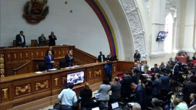 La Asamblea Nacional desconoció los resultados electorales / Foto: @UnidadVenezuela