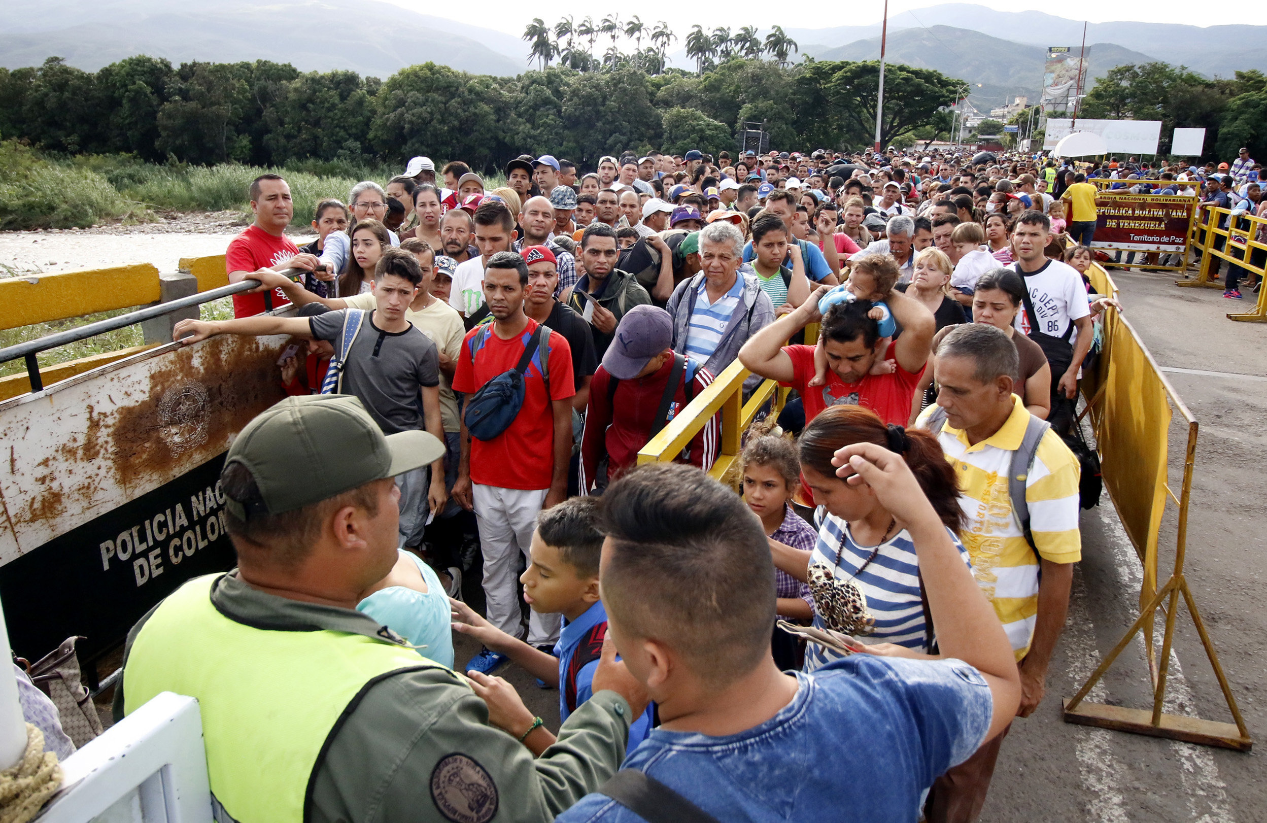 Migración Colombia dice que hay 870.000 venezolanos viviendo en el país