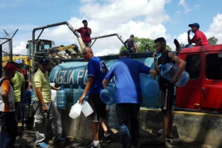 Reportan restitución del servicio de agua en varias zonas de Baruta #8Abr