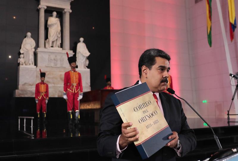 Nicolás Maduro: Sólo quedan los escombros de La Patilla y los medios burgueses (VIDEO)