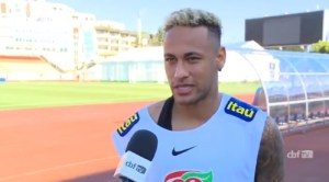 Neymar dice que su pie está bien y Brasil jugará mucho mejor contra Costa Rica