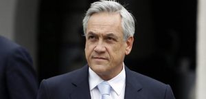 Piñera destituye a seis ministros, entre ellos el canciller