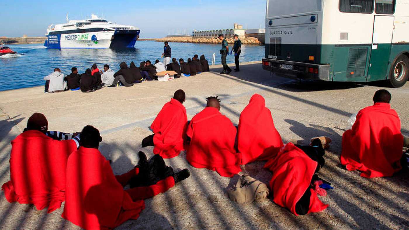 Rescatan a más de 400 migrantes frente a las costas españolas