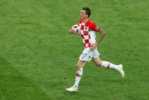 El internacional croata Mario Mandzukic, de 35 años, se retira del fútbol