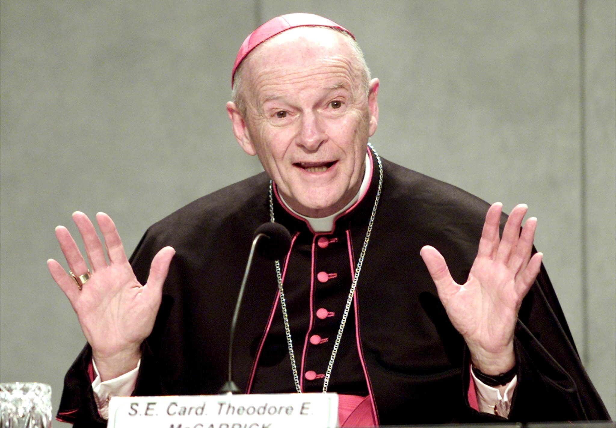 Papa Francisco ordena ampliar la investigación sobre abusos del excardenal Theodore McCarrick