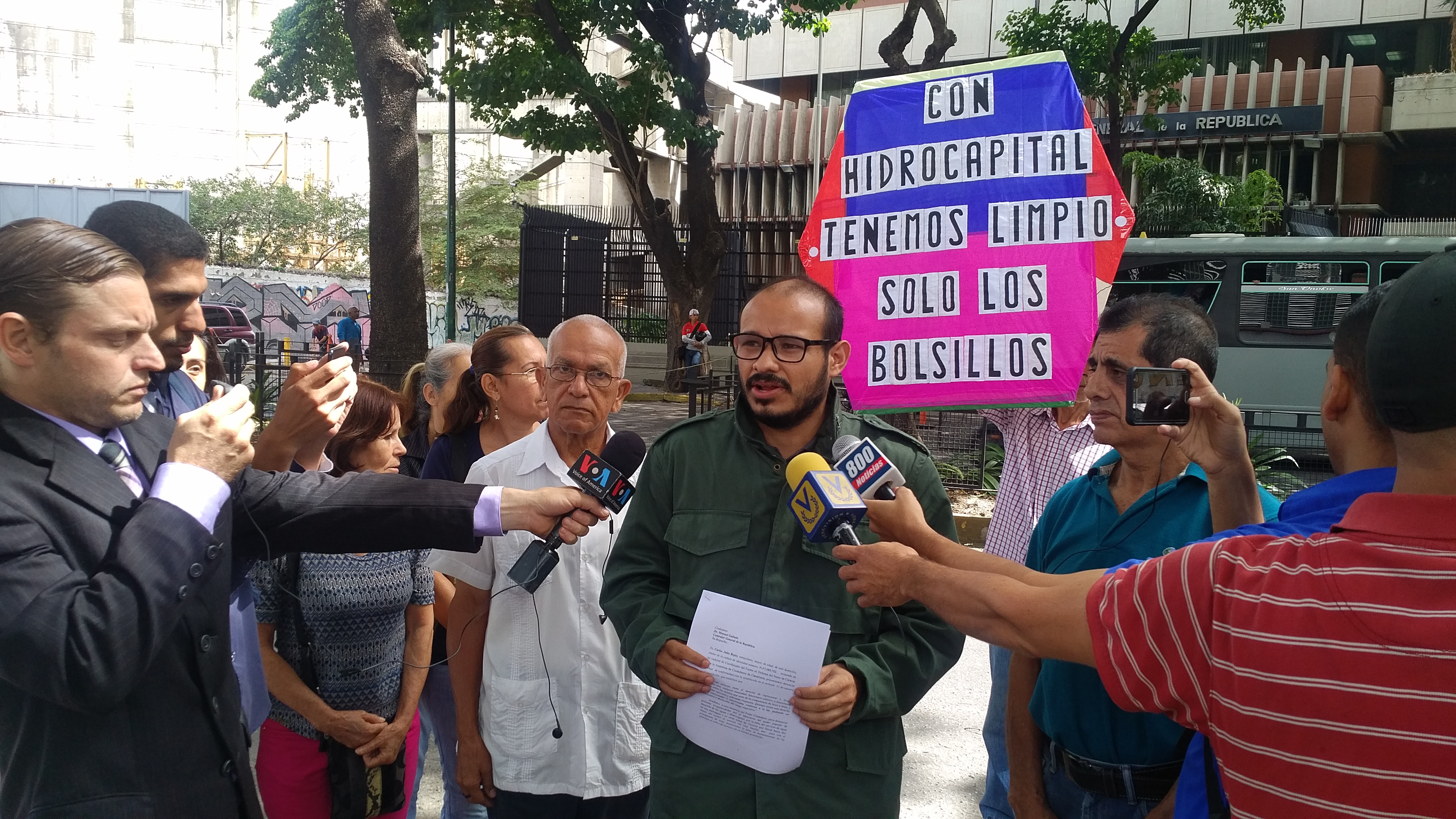 Vecinos de Caracas acusan ante la Contraloría a directivos de Hidrocapital por mega guisos de corrupción
