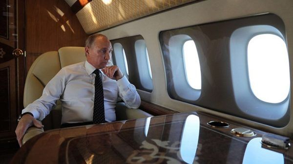 Este es el lujoso avión en el que viaja Vladimir Putin (FOTOS)