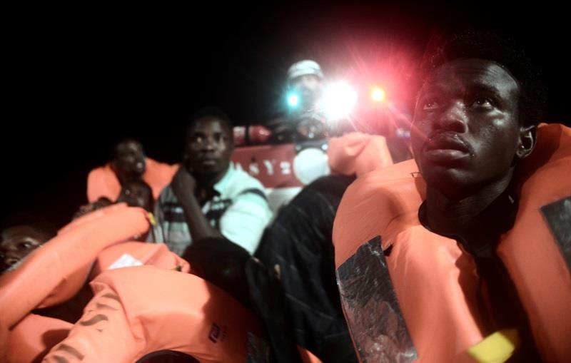 Al menos 16 muertos al naufragar un barco de migrantes en costas de Chipre del Norte