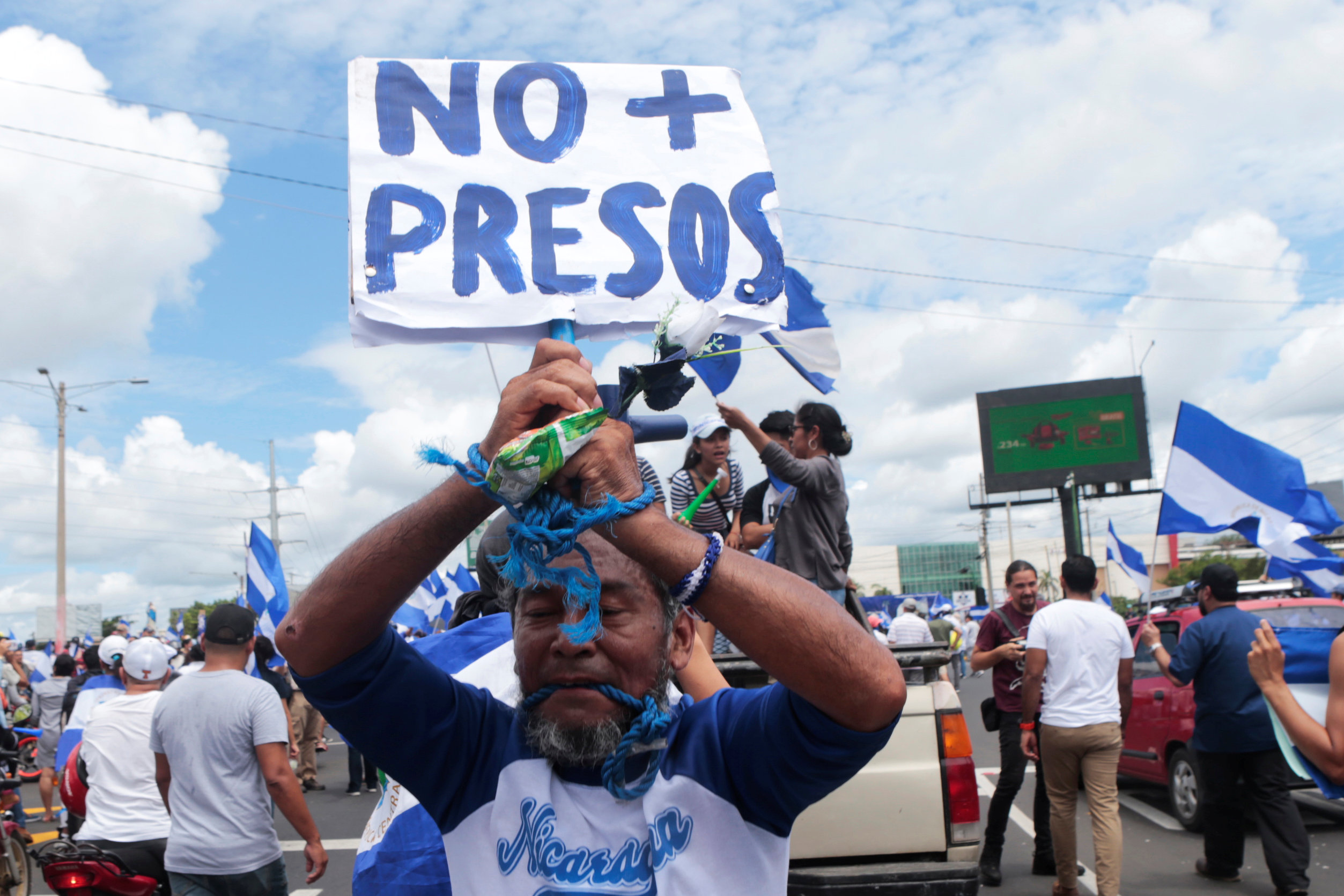 Aumentan detenciones contra opositores para disipar protestas en Nicaragua