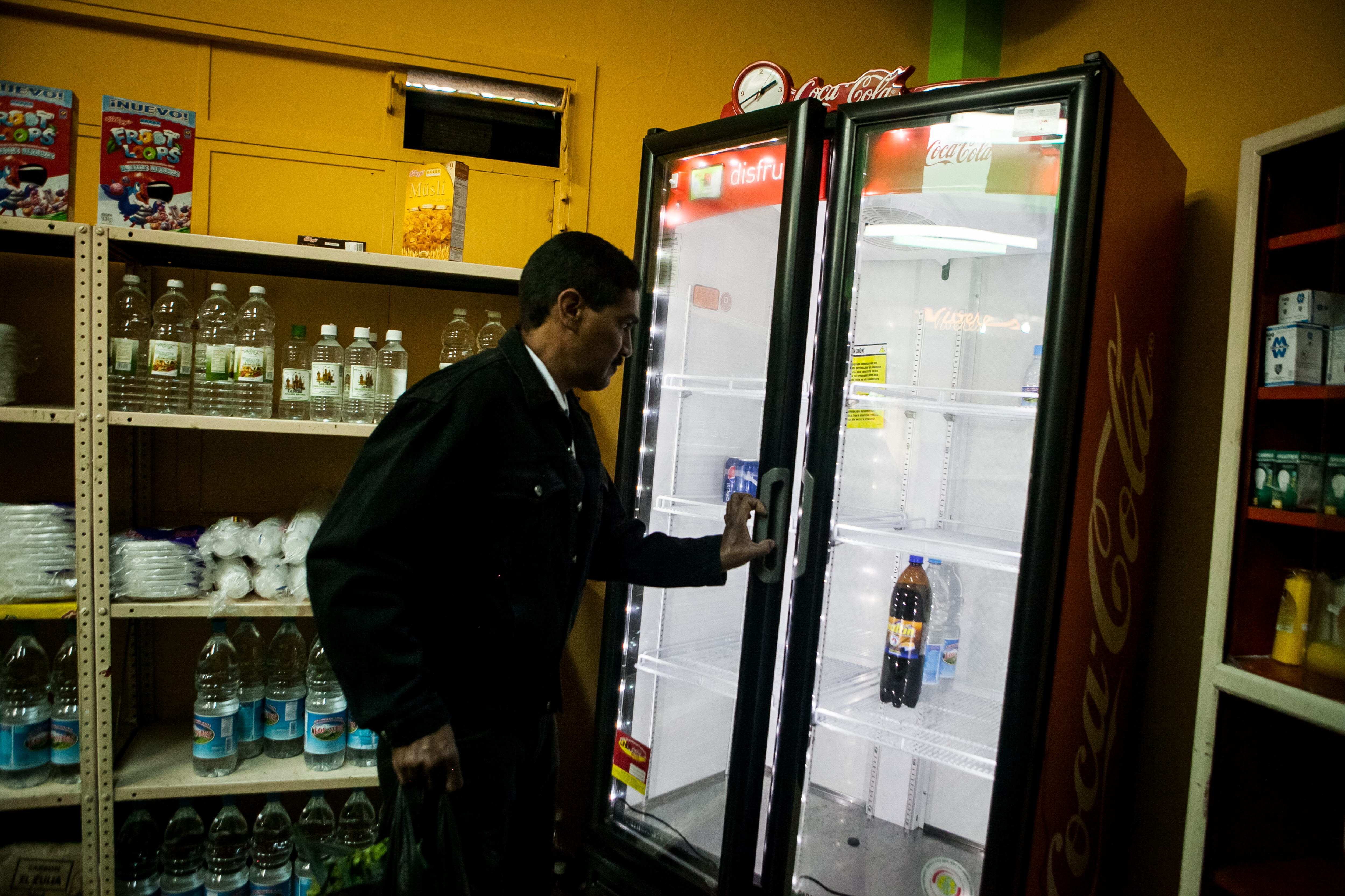 El exagerado precio “susto” del refresco de dos litros (Foto)